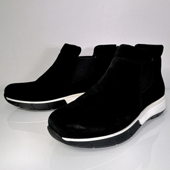 La Canadienne Nikki Black Waterproof Suede Leather High Top Sneakers Size 10 - Picture 5 of 13